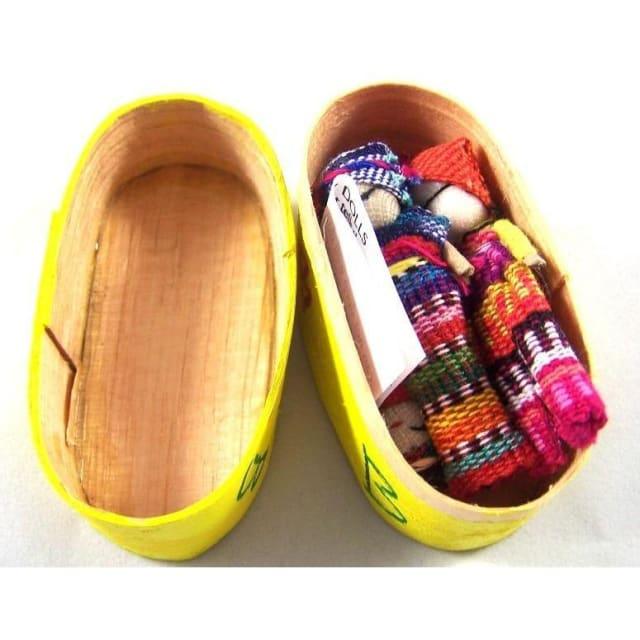 Guatemalan Worry Dolls - traditional box with 4 large dolls - Image 2