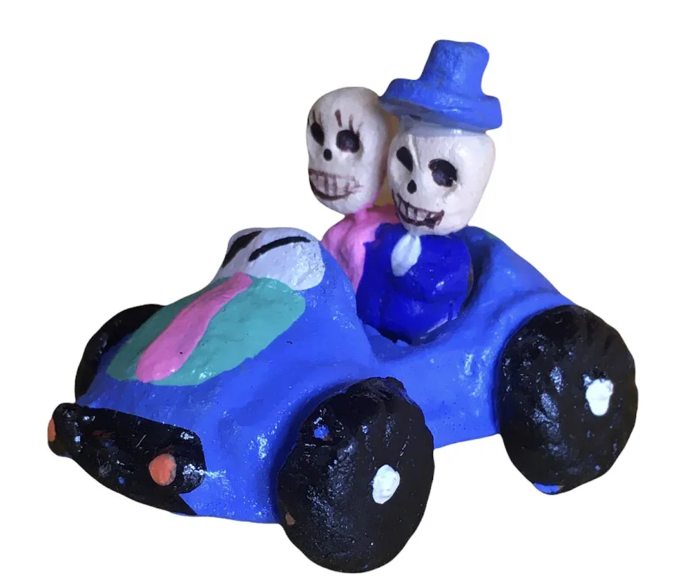 Mexican clay folk art - mini day of the dead Sunday drive car - Image 2